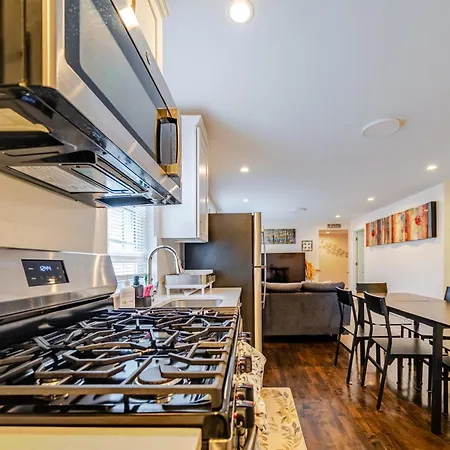 Apartment Stylish 4br Boston, Pet-friendly Near Savin Hill, I-93 & Red Line 30-1 *
