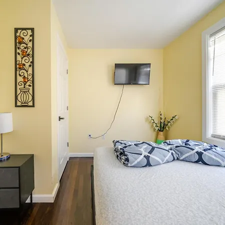 Apartment Stylish 4br Boston, Pet-friendly Near Savin Hill, I-93 & Red Line 30-1 Boston