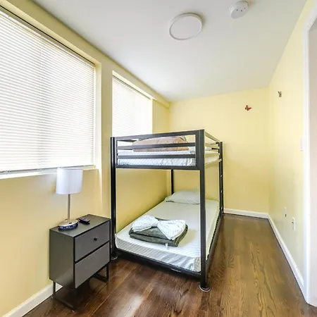 Stylish 4br Boston, Pet-friendly Near Savin Hill, I-93 & Red Line 30-1 Apartment