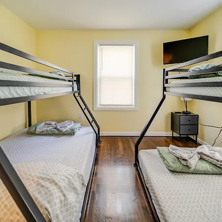 Stylish 4br Boston, Pet-friendly Near Savin Hill, I-93 & Red Line 30-1 Apartment Boston