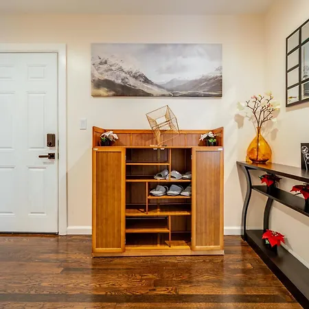 Stylish 4br Boston, Pet-friendly Near Savin Hill, I-93 & Red Line 30-1 * Boston
