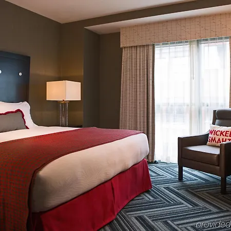 Hotel Pennyweight Boston, Curio Collection By Hilton 4*