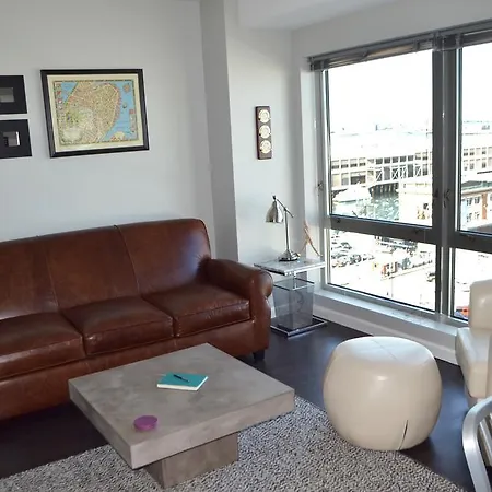 Seaport Luxury Harborview Apartments By Sparesuite *