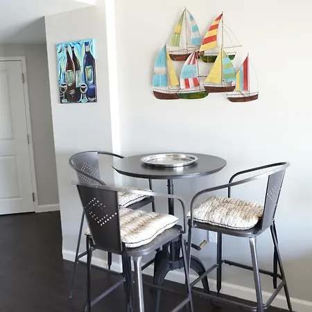 Seaport Luxury Harborview Apartments By Sparesuite Apartment