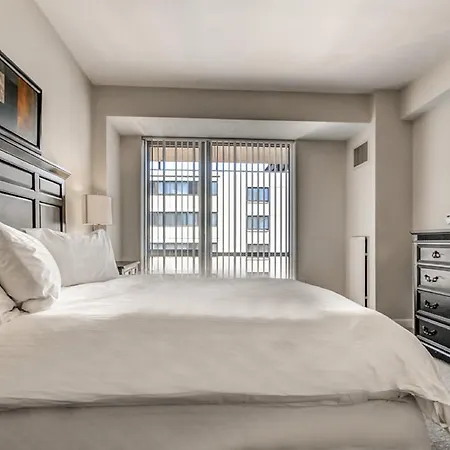 Global Luxury Suites At West End Boston