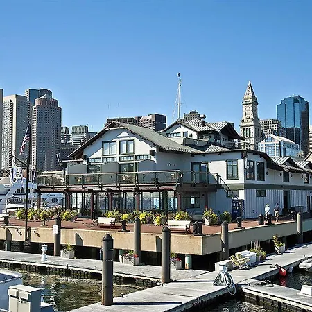 Yacht Haven 4* Boston