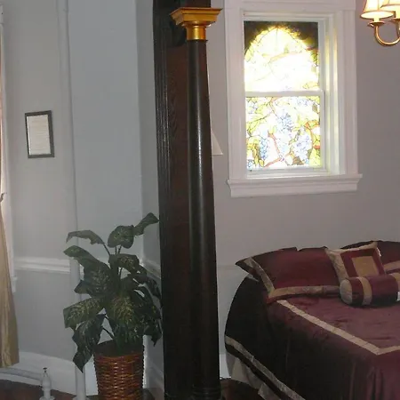 Guest house 463 Beacon Street 2*