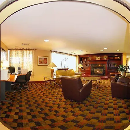 Hotel Ramada By Wyndham Boston