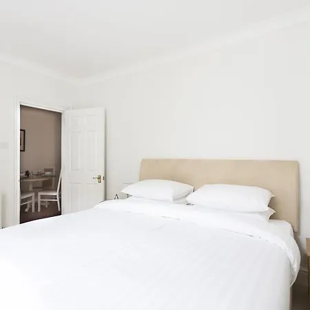 Hotel Knightsbridge By Onefinestay 3*