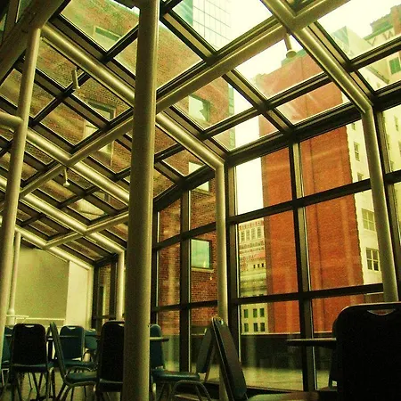 Common Hotel 2*