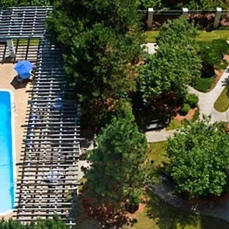 Courtyard By Marriott Logan Airport 3* Boston