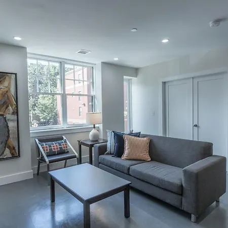Two-bedroom On Massachusetts Avenue Apt 3 Apartment *