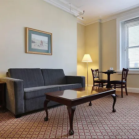 Buckminster 3* Boston