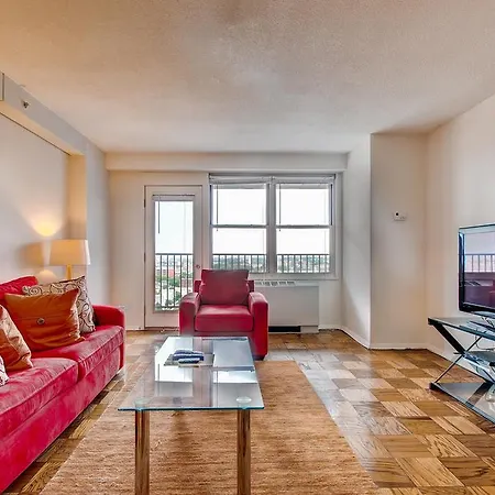 Global Luxury Suites At Longwood Boston