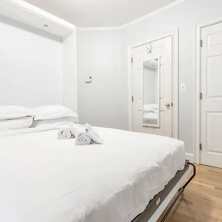 Apartment Two-bedroom House On Columbus Avenue *