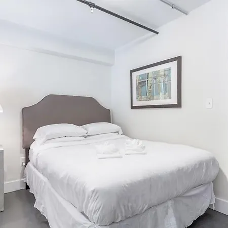 Three-bedroom On Massachusetts Avenue Apt 1 Apartment