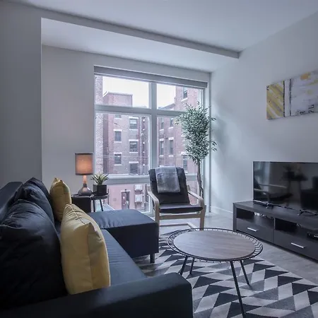 One-bedroom On Beacon Street Apt 205 Apartment Boston