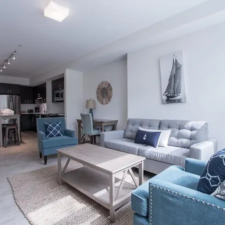One-bedroom On Beacon Street Apt 208