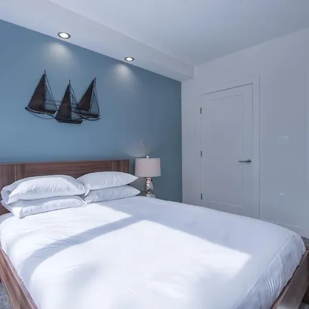 One-bedroom On Beacon Street Apt 208