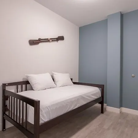 One-bedroom On Beacon Street Apt 208 * Boston