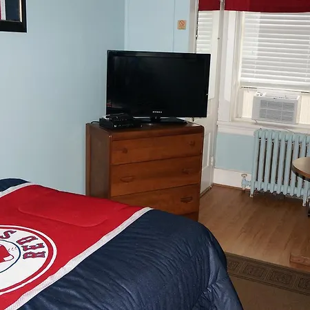 Guest house 463 Beacon Street 2*