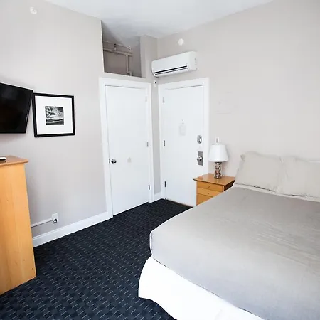 Apartment Fourhundred Columbus By Maverick