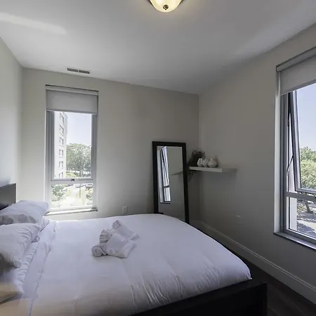 Apartment Three-bedroom On Tremont Street Apt 401