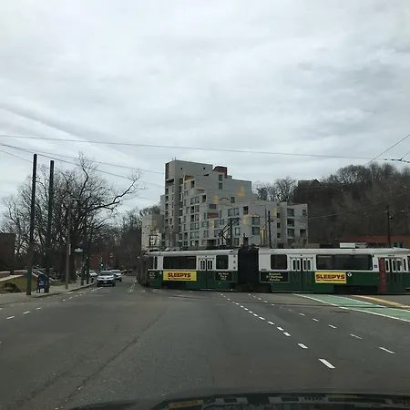 Luxury Huntington Apartment *