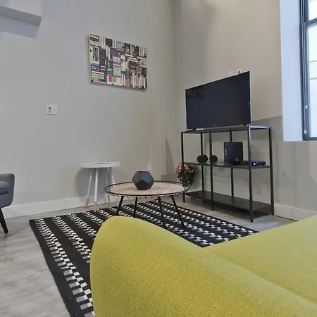 Apartment On Washington Street Boston