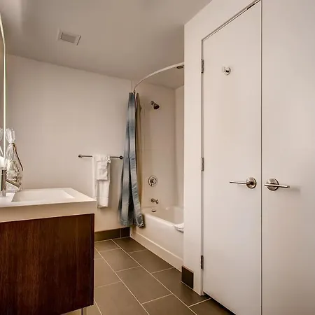 Global Luxury At The Financial District Apartment *