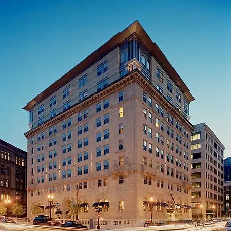 Hotel Aka Back Bay 4*