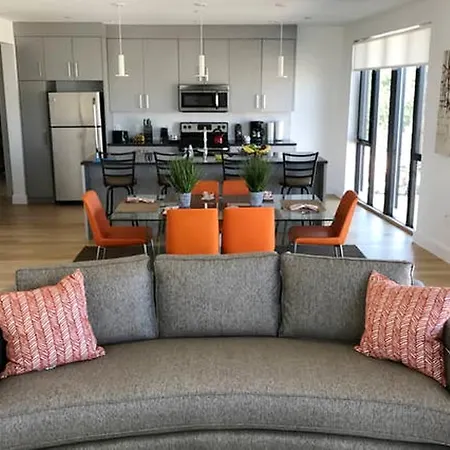 Fully Furnished 2 Bedroom In Longwood Medical Area By Seamlesstransition Boston