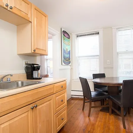 Apartment 112 Myrtle St #5 By Live *