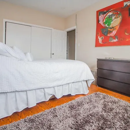 2 Bedroom In Downtown Close To South Station And Chinatown Apartment