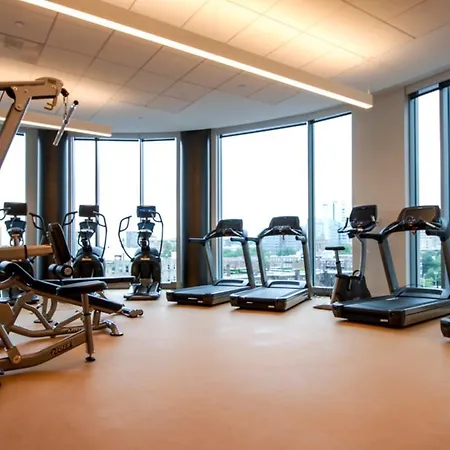 Bluebird Suites At Van Ness Boston