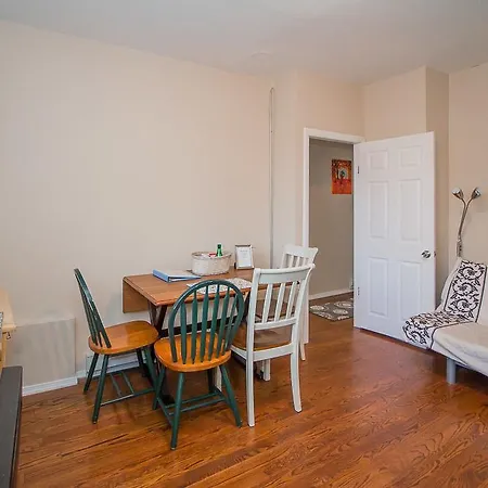 2 Bedroom In Downtown Close To South Station And Chinatown Apartment Boston