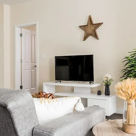 One-bedroom On Arch Street Apt 1b Boston