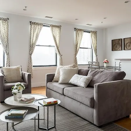 One-bedroom On Boylston Street Apt 11 Apartment *