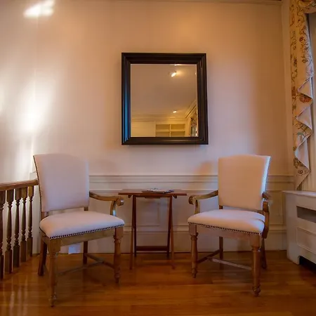 Goodwin Beacon Hill House Apartment *