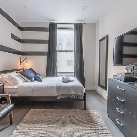 Studio On Arch Street Apt 4e
