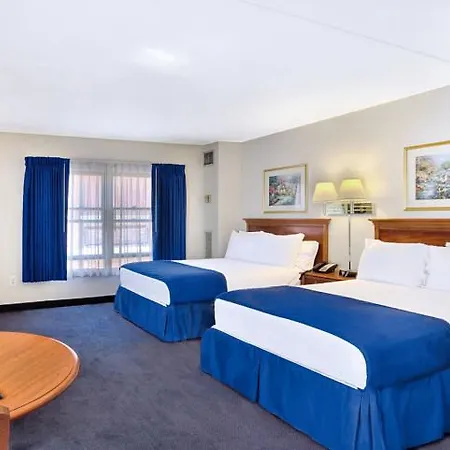 Hotel Constitution