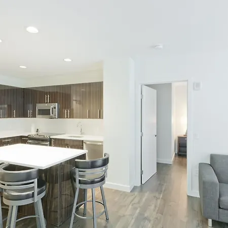 Apartment Two-bedroom On Western Avenue Apt N314