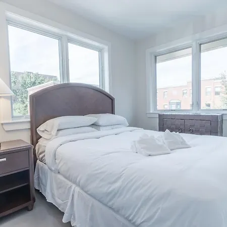 Two-bedroom On Massachusetts Avenue Apt 5 *