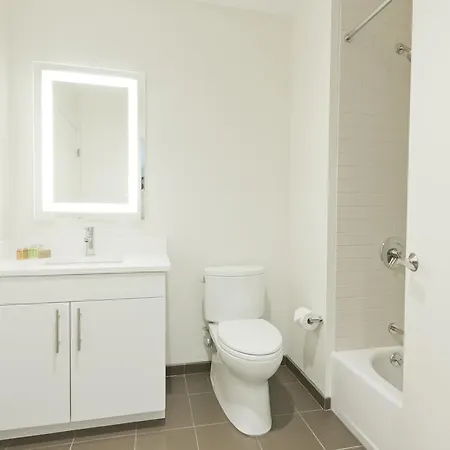 Apartment Two-bedroom On Western Avenue Apt N314