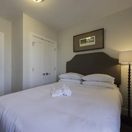 Two-bedroom On Tremont Street Apt 603 Apartment *
