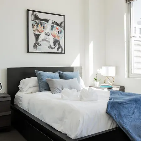 One-bedroom On Harrison Avenue Apt 206