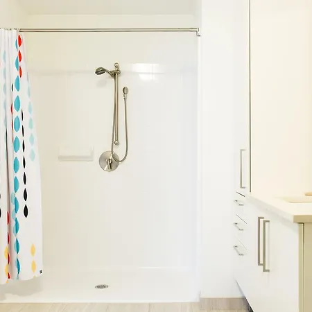 One-bedroom On Harrison Avenue Apt 206 Apartment *