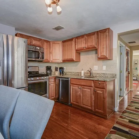 Colbyco D Street Holiday home