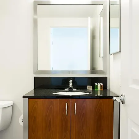 Apartment One-bedroom On Brookline Avenue Apt 1508