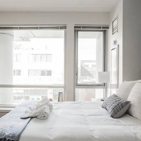 One-bedroom On Brookline Avenue Apt 203 * Boston